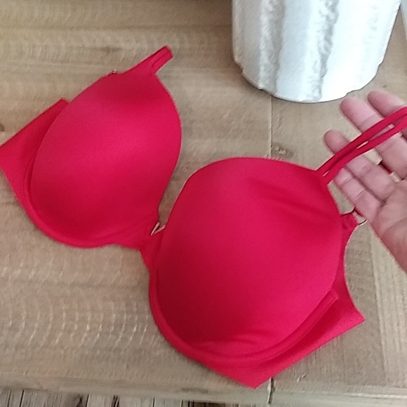 Victoria's Secret Red Ligthly Lined Full Coverage Bra. Size 36DD - Picture 12 of 17